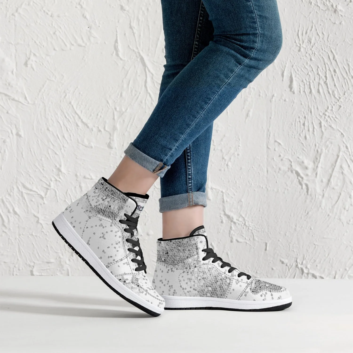 Almost White - Macr.in (High-Top Leather Sneakers)