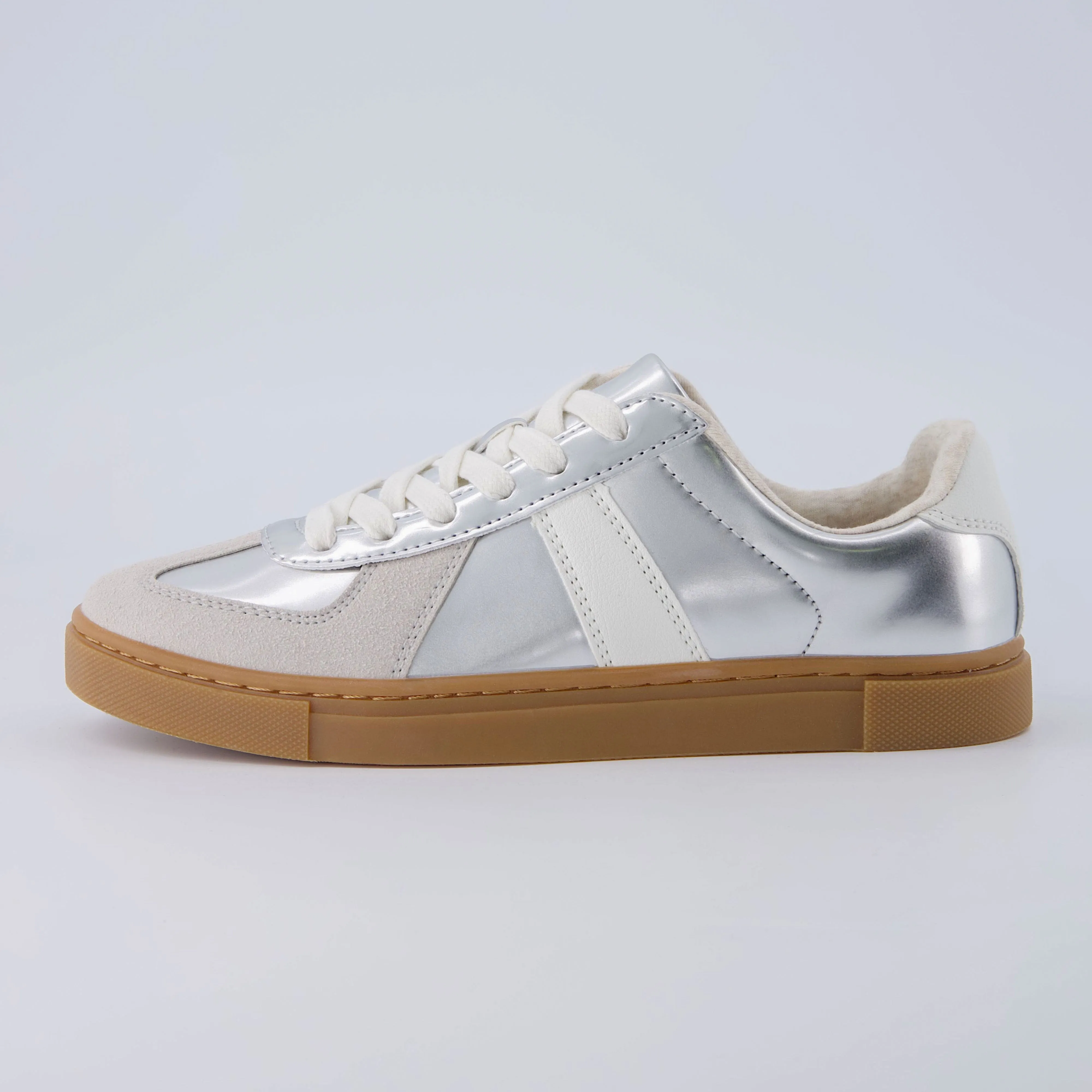 Bailey Lace Up Sneaker