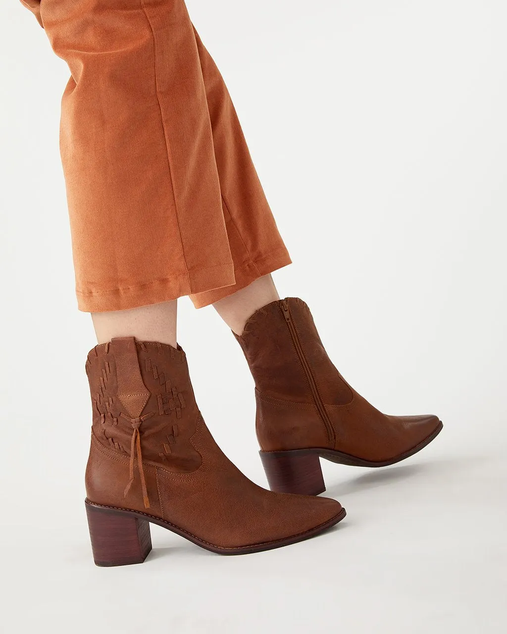 Hidden Agenda Boots - Brown