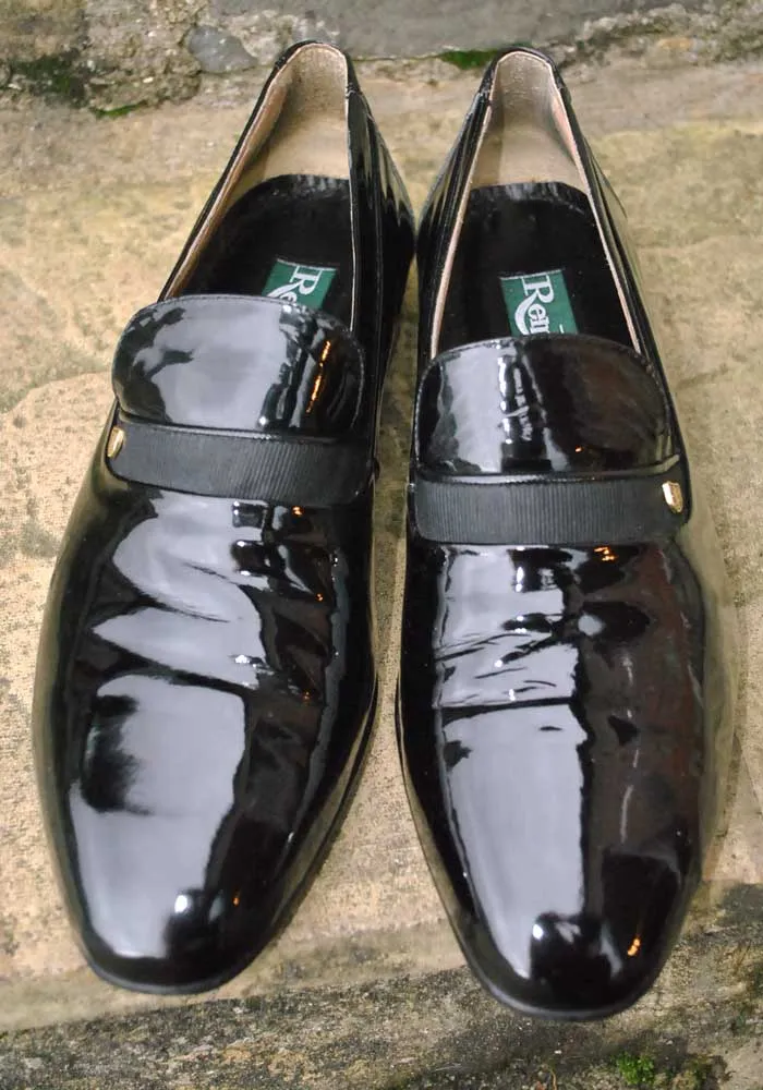 Men's Slip On Patent Leather Dress Shoes • Size 9 • By Rembrant